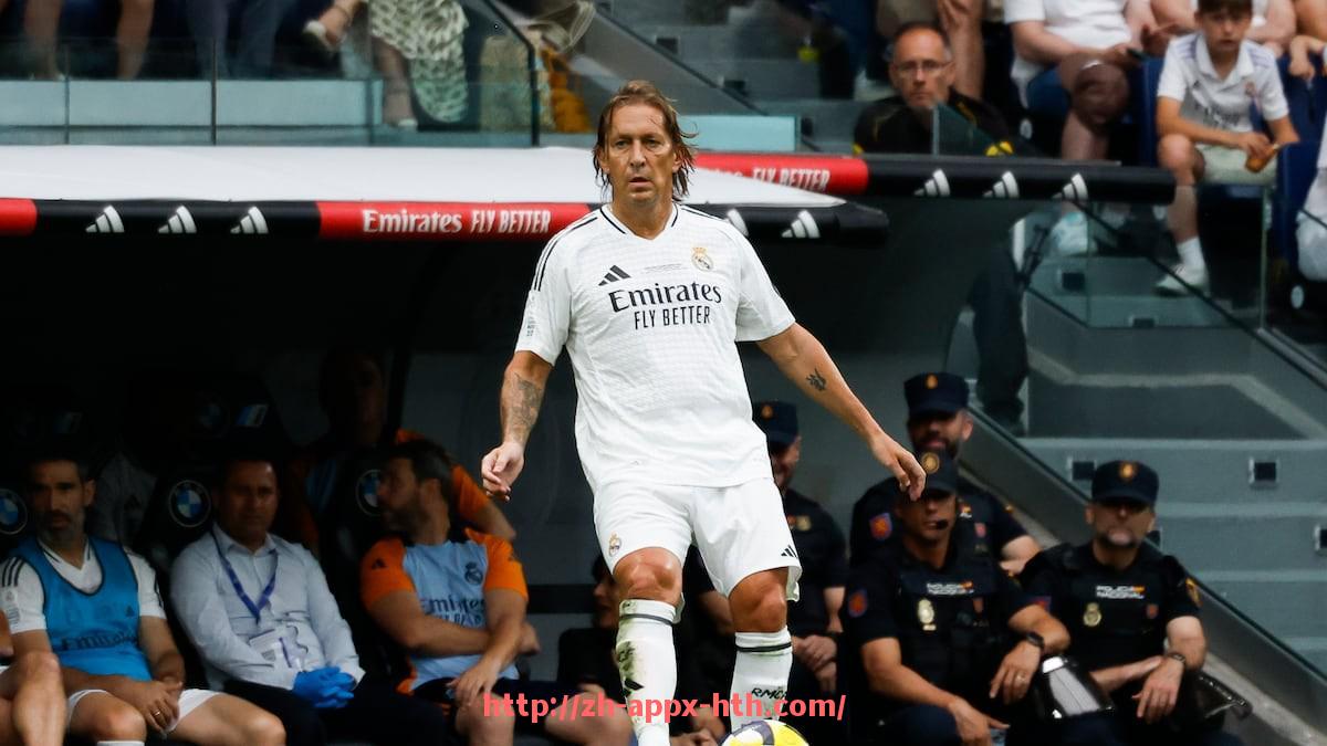 华体会hth官方网站下载-世俱杯明星球员介绍及个人成就盘点